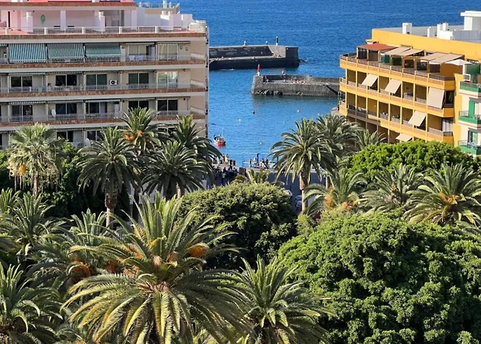 En Plaza Del Charco Puerto de la Cruz (Tenerife)
